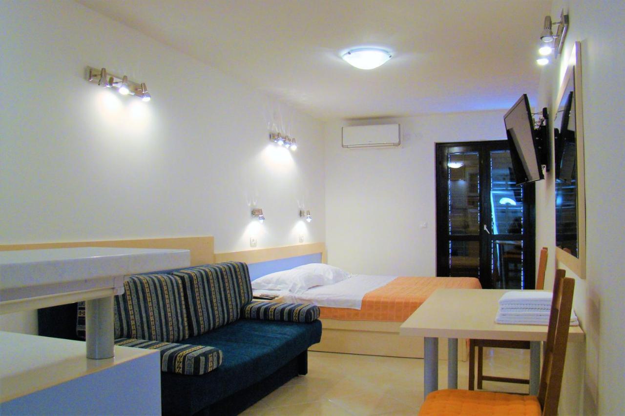 Apartments Lavica Podstrana Exterior foto